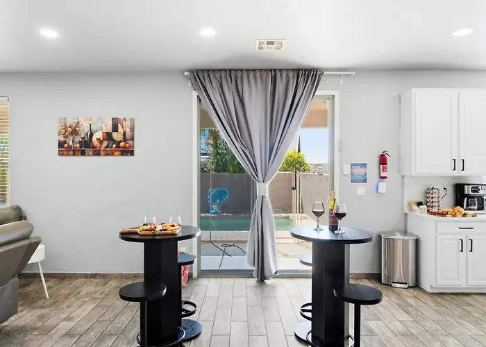 The Tranquil Retreat Heated Pool Hottub Sauna Bbq Villa *